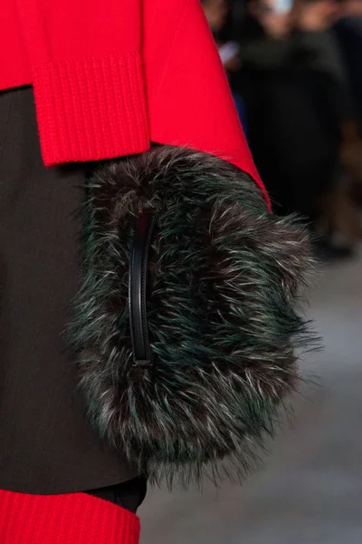Look 38